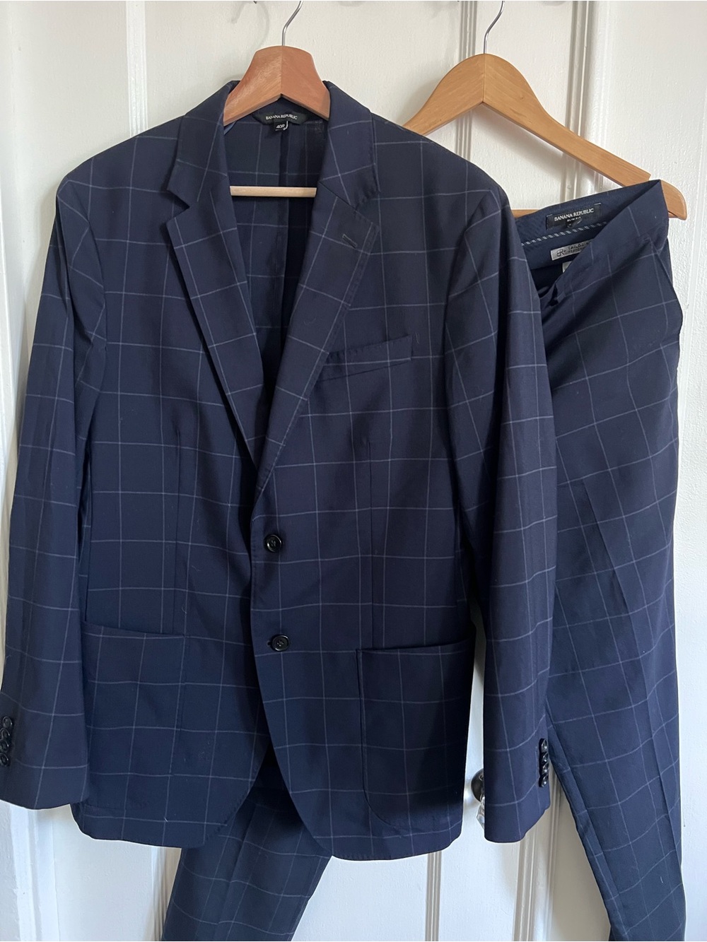 Banana Republic Slim Fit Smart-Weight Performance Wool Blend Suit